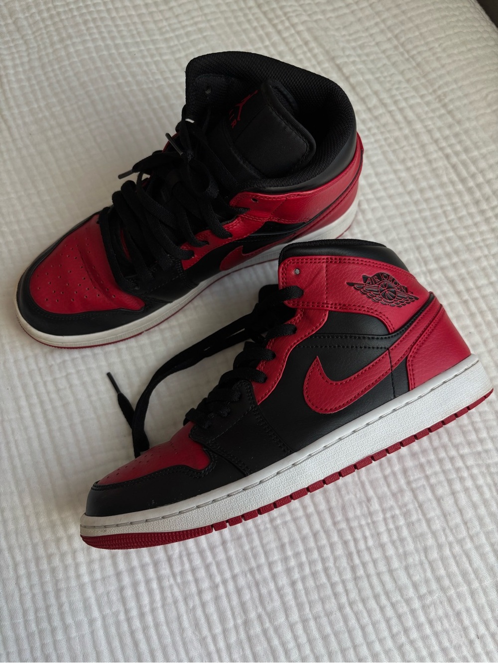 Jordan 1 Mid Black/Red Men's Sneakers